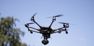 Jak poprawnie filmować dronem?