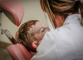 Jak przygotować dziecko przed wizytą u dentysty?