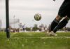 Jak wybrać odpowiednią odzież sportową oraz buty do piłki nożnej