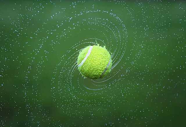 Jak serwować w tenisie?