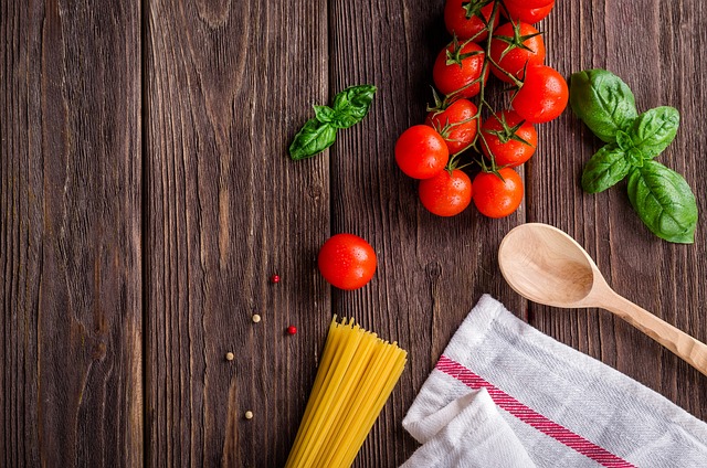 Jak zrobić sos do spaghetti z pomidorów?