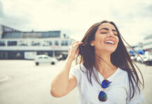 Kremy do rzęs: Niewidzialny opatrunek czy zbędny luksus? Poznaj technologię głębokiej regeneracji kremy do rzęs